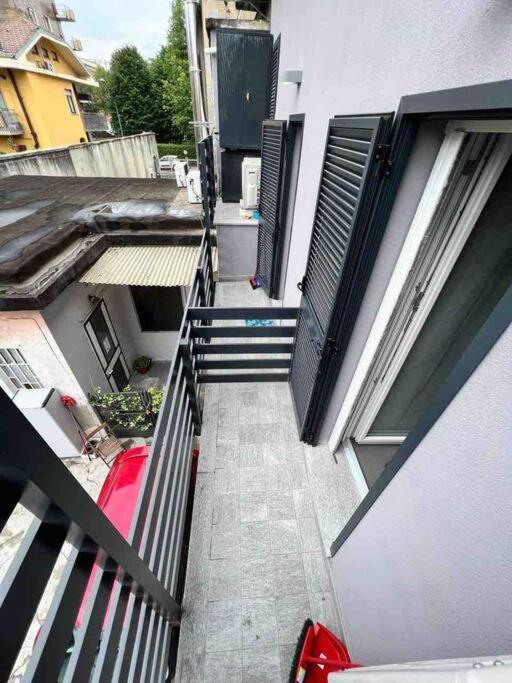 Pregevole Duplex A 1 Minuto Dalla Metro Apartment Коленьо Екстериор снимка